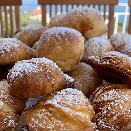 Agapanto Luxury 住宿加早餐酒店 卡萨米乔拉泰尔梅