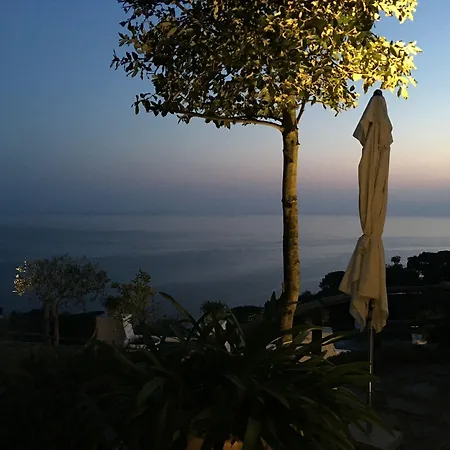 Agapanto Luxury 4* 卡萨米乔拉泰尔梅