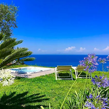 Agapanto Luxury Oda ve Kahvaltı